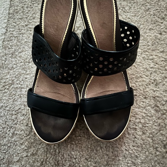 Sperry - Picture 4 of 6